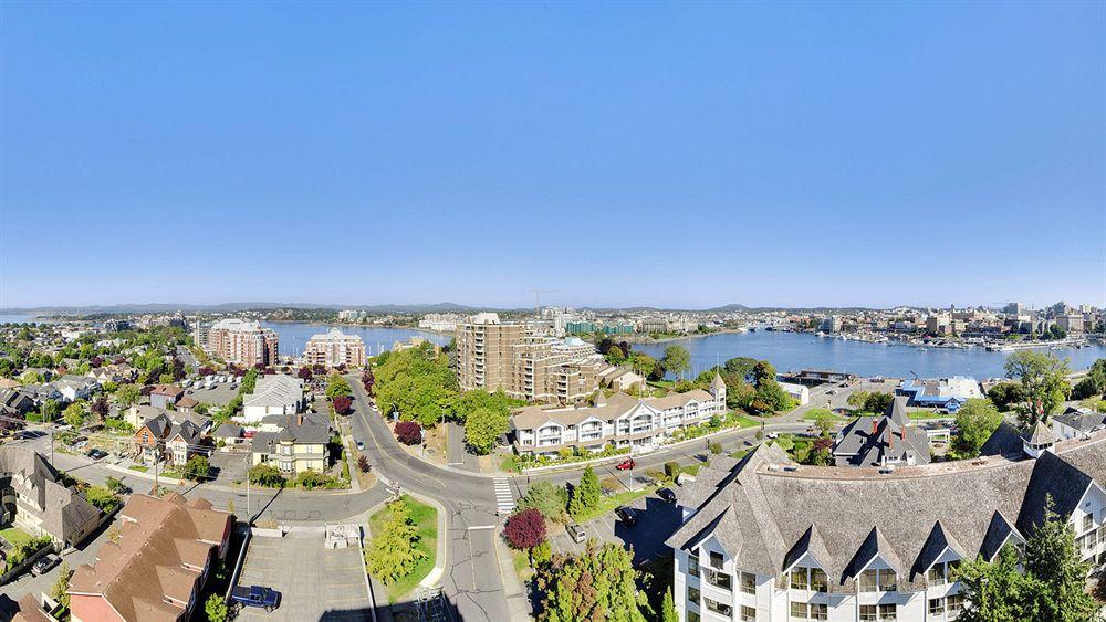 Harbour Towers Hotel & Suites Victoria Exterior foto