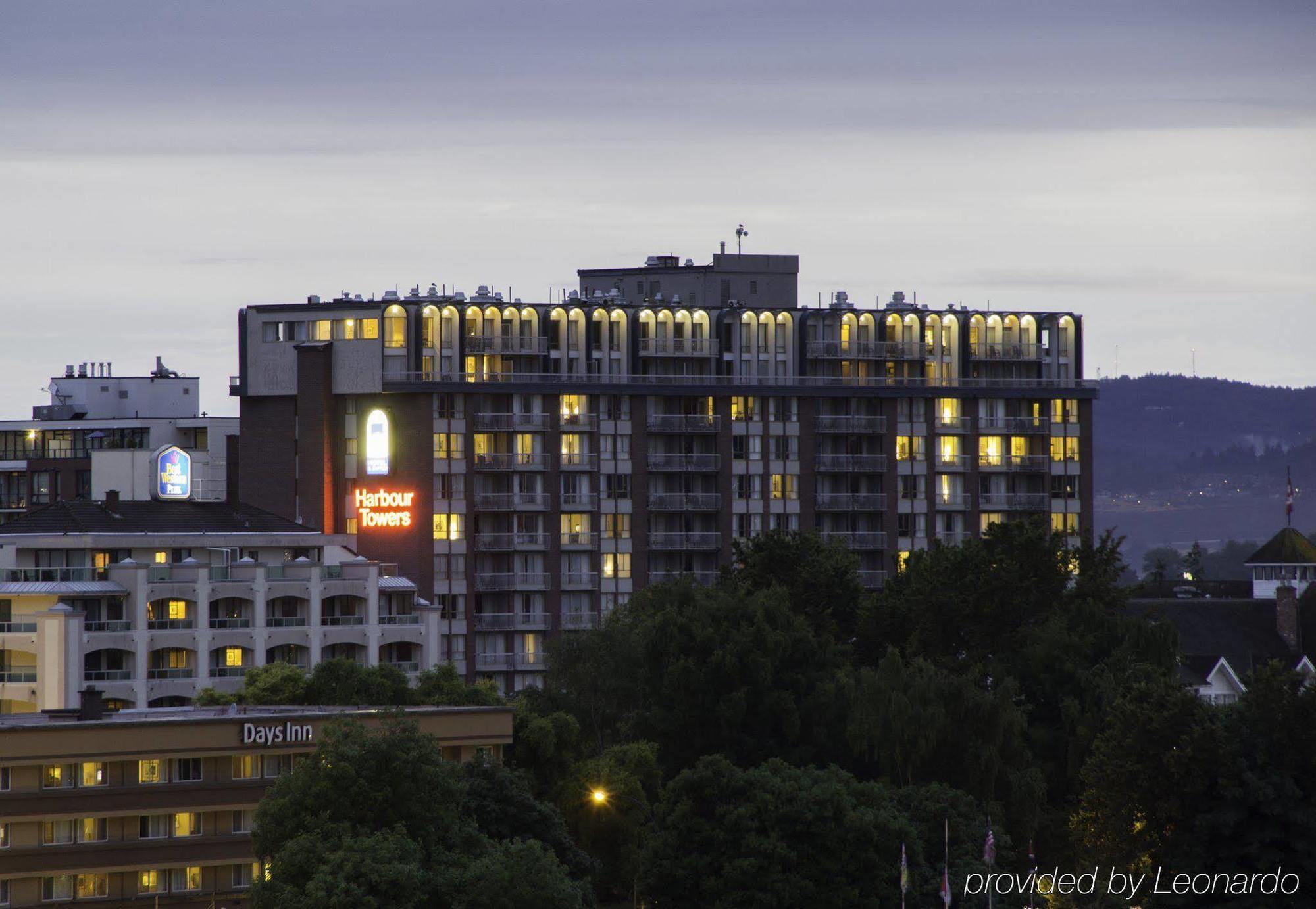 Harbour Towers Hotel & Suites Victoria Exterior foto