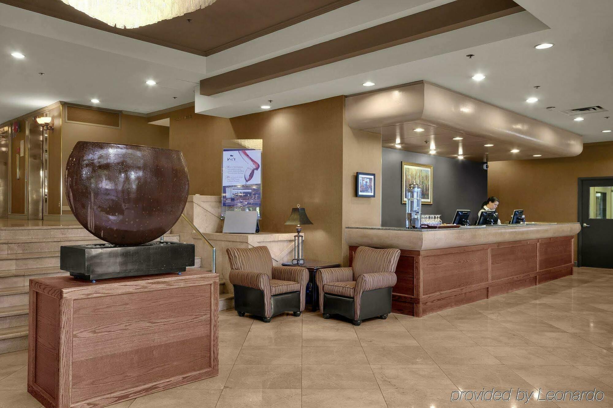 Harbour Towers Hotel & Suites Victoria Exterior foto